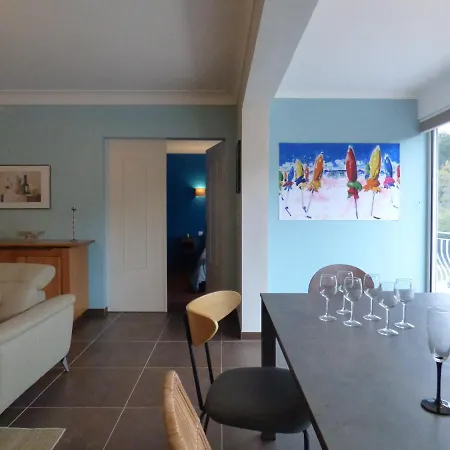 Апартаменты Maison Les Pins *